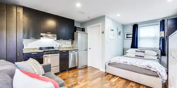 4 Shank Painter Rd
