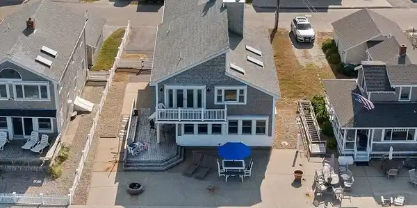 46 Foster Avenue