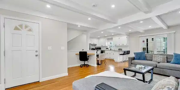 36 Saint Edward Rd