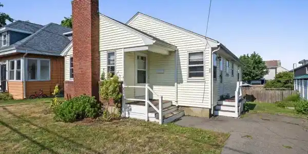11 Rosalind Rd