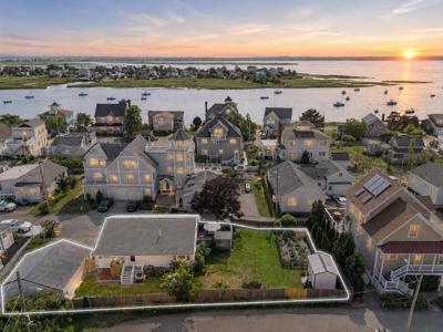 14 Overlook Street