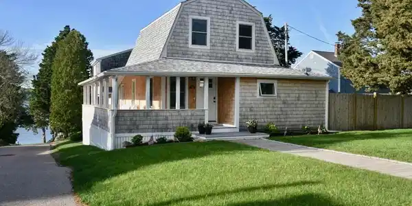 11 Drew Avenue