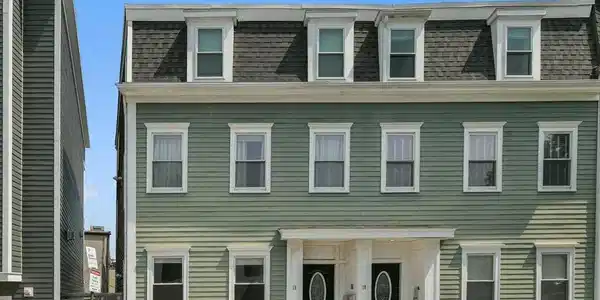 16 Emerson St
