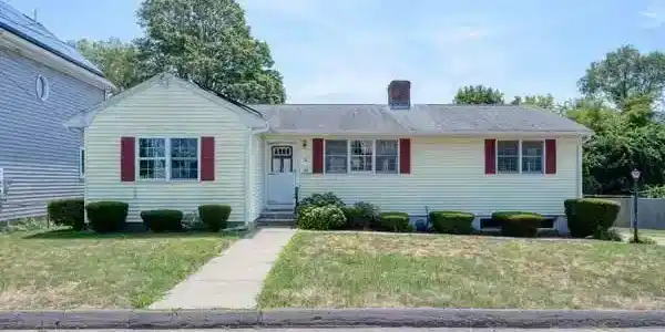 23 Marine St