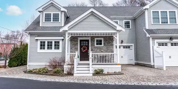135 Sumner St