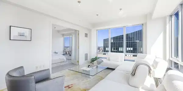 2 Avery St