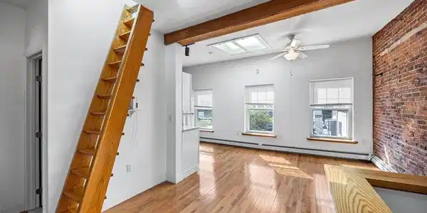 31 Division St