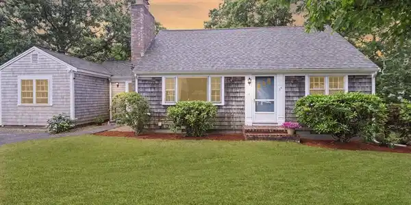 25 Brookhill Ln
