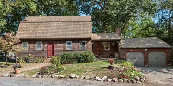 10 Mckays Drive
