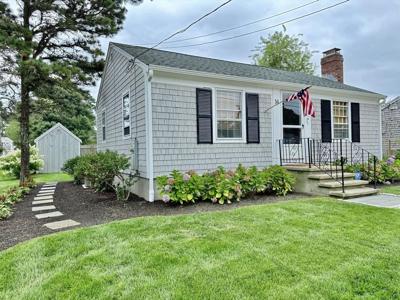 16 Lorree Ln