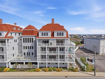 233 Beach Rd