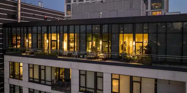 40 Traveler St
