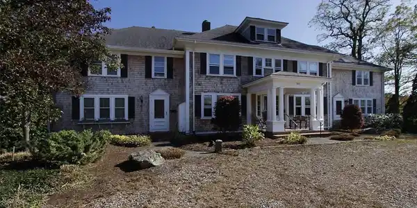 545 W Falmouth Hwy