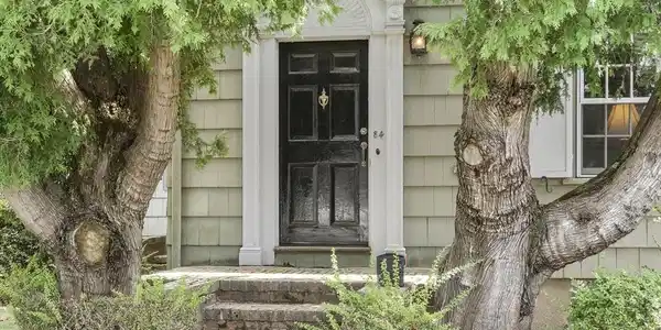 84 Mount Pleasant Avenue