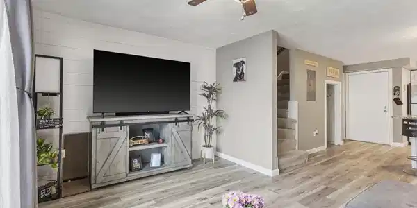12 Summit Ave.