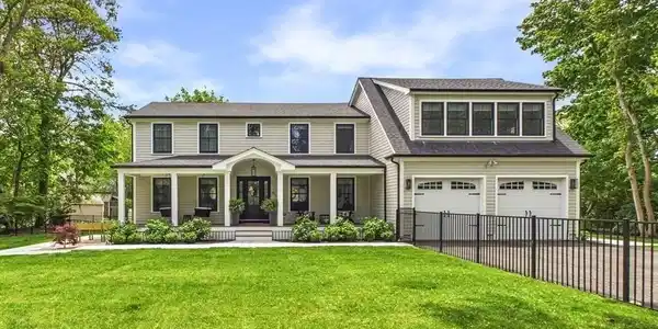 11 Vinal Ave