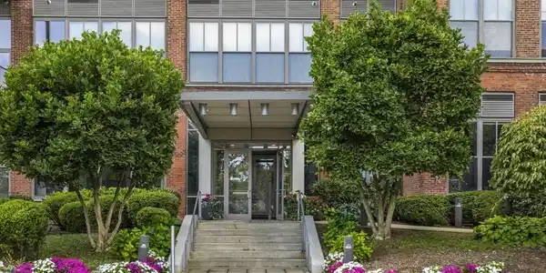 156 Porter St