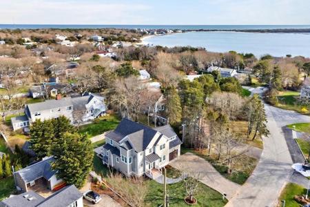 88 Pine Cone Dr