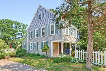 713 Sandwich Rd