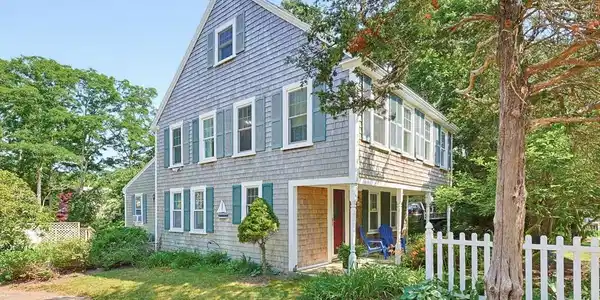 713 Sandwich Rd