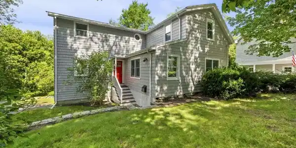 8 Risley Rd