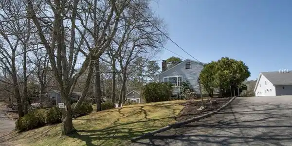 9 Pokonoket Road