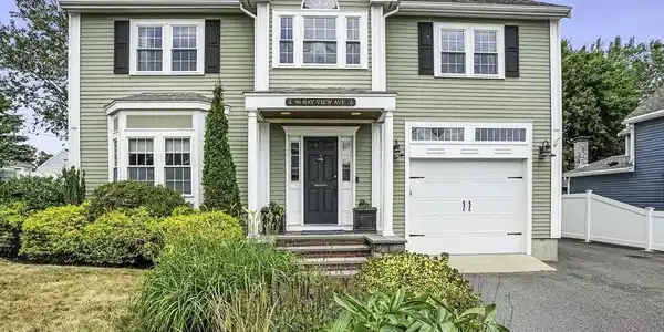 96 Bay View Ave