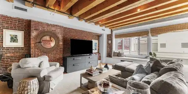 36 Commercial Wharf