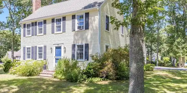 12 Tracey Road