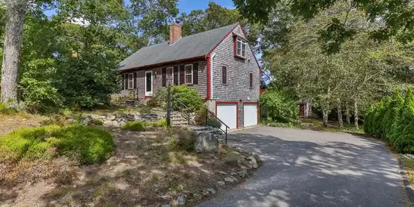13 Elm Dr