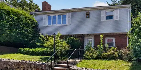 7 Franklin Ave