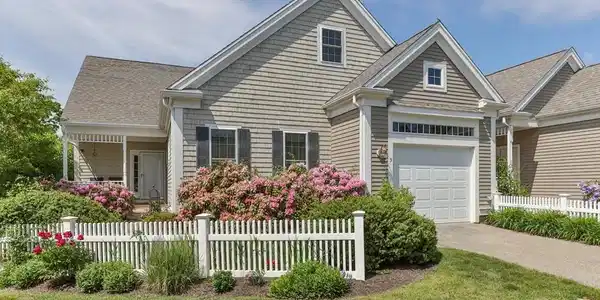 3 Amberwood Ct
