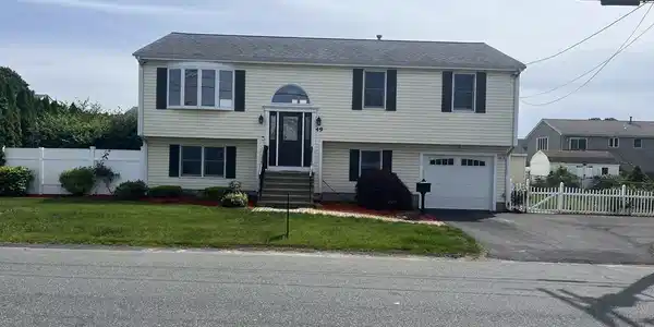49 Woodman St