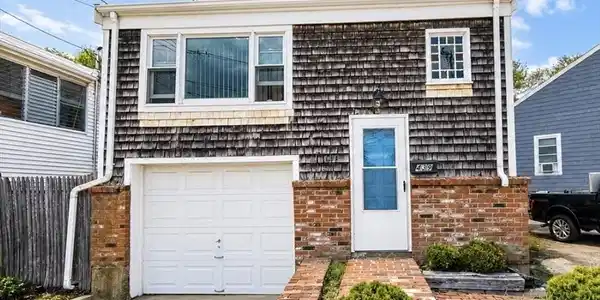 439 Newport Rd