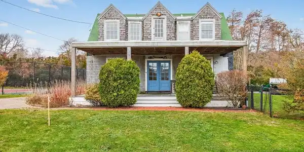 9 Hedge Lane