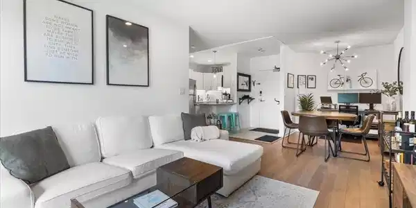 100 Marina Dr