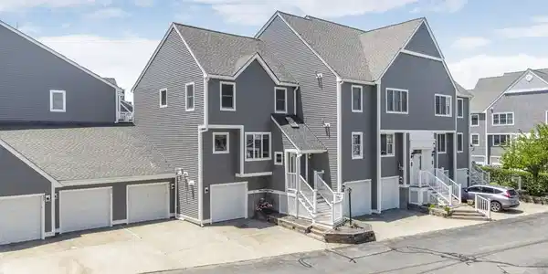 700 Shore Dr