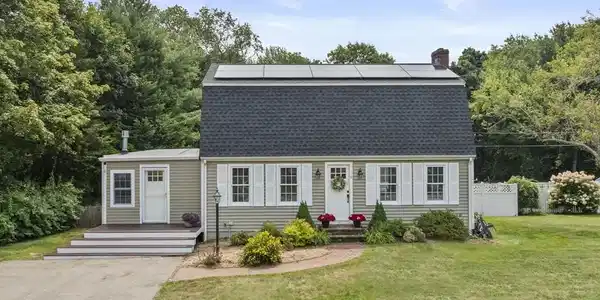 112 Woodlawn Circle