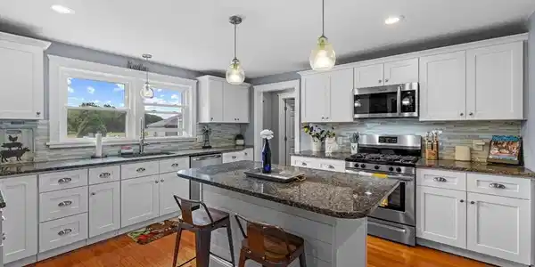 308 Old Warren Rd