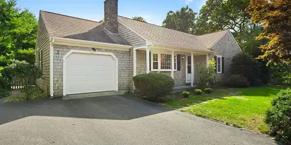 26 Derrick Rd