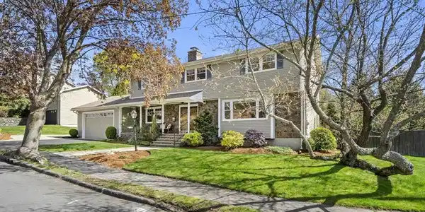 30 Thompson Rd