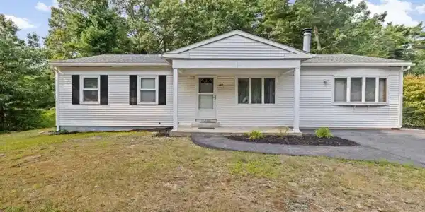 244 Flaggler Dr