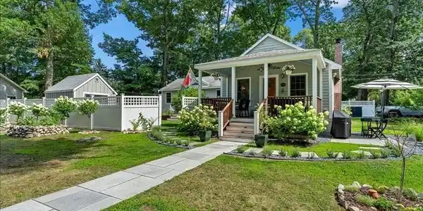 51 Edgar Rd