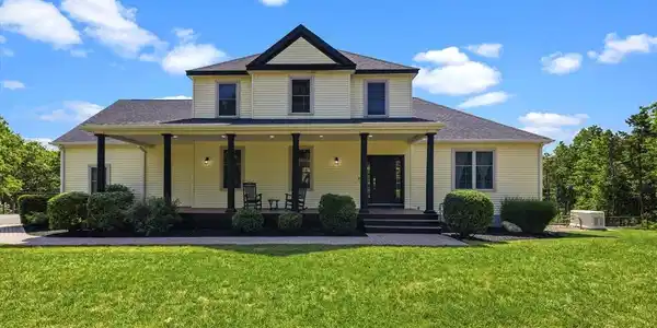 34 Nautical Way