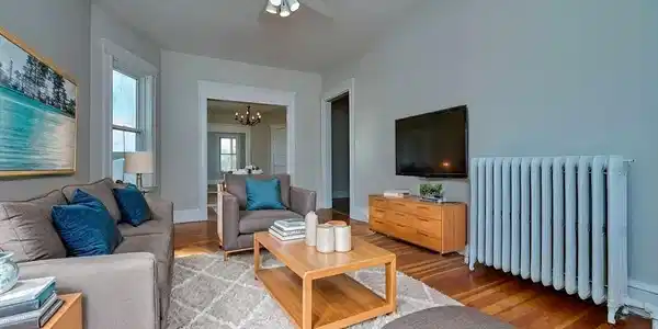 111 Locust St