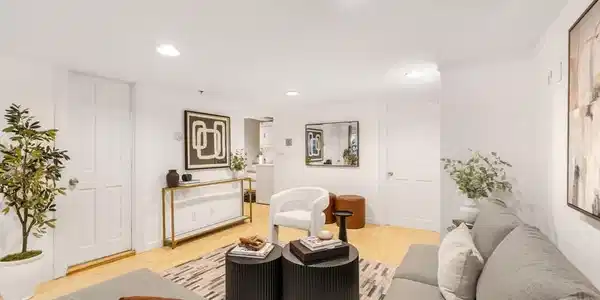 8 Lindall Place