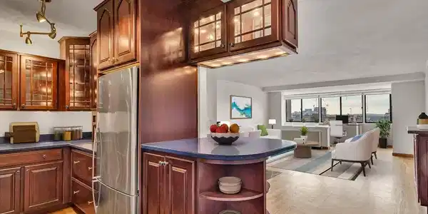 6 Whittier Pl