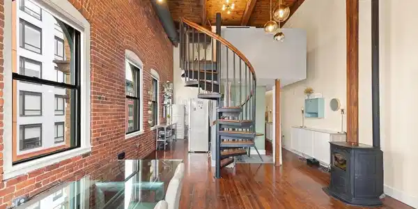 49 Munroe St