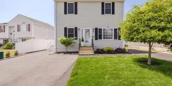 85 Evelyns Way