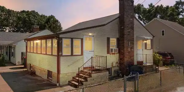 37 Shore Ave